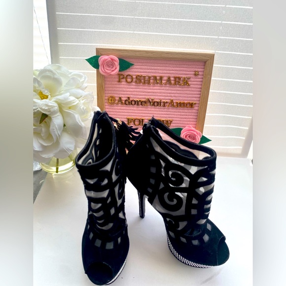 Black Open Toe High Heeled Boots. Once only once. - Picture 2 of 9